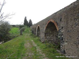 Acquedotto romano Valcorrente